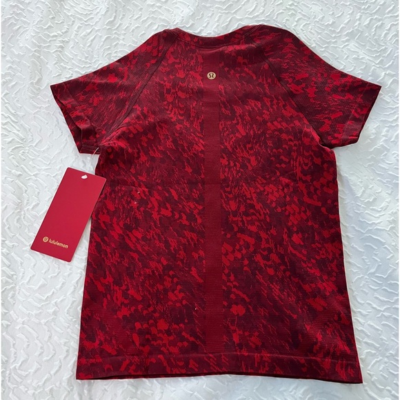 Lululemon Short Sleeve Swiftly Tech 2.0 - Picture 4 of 4